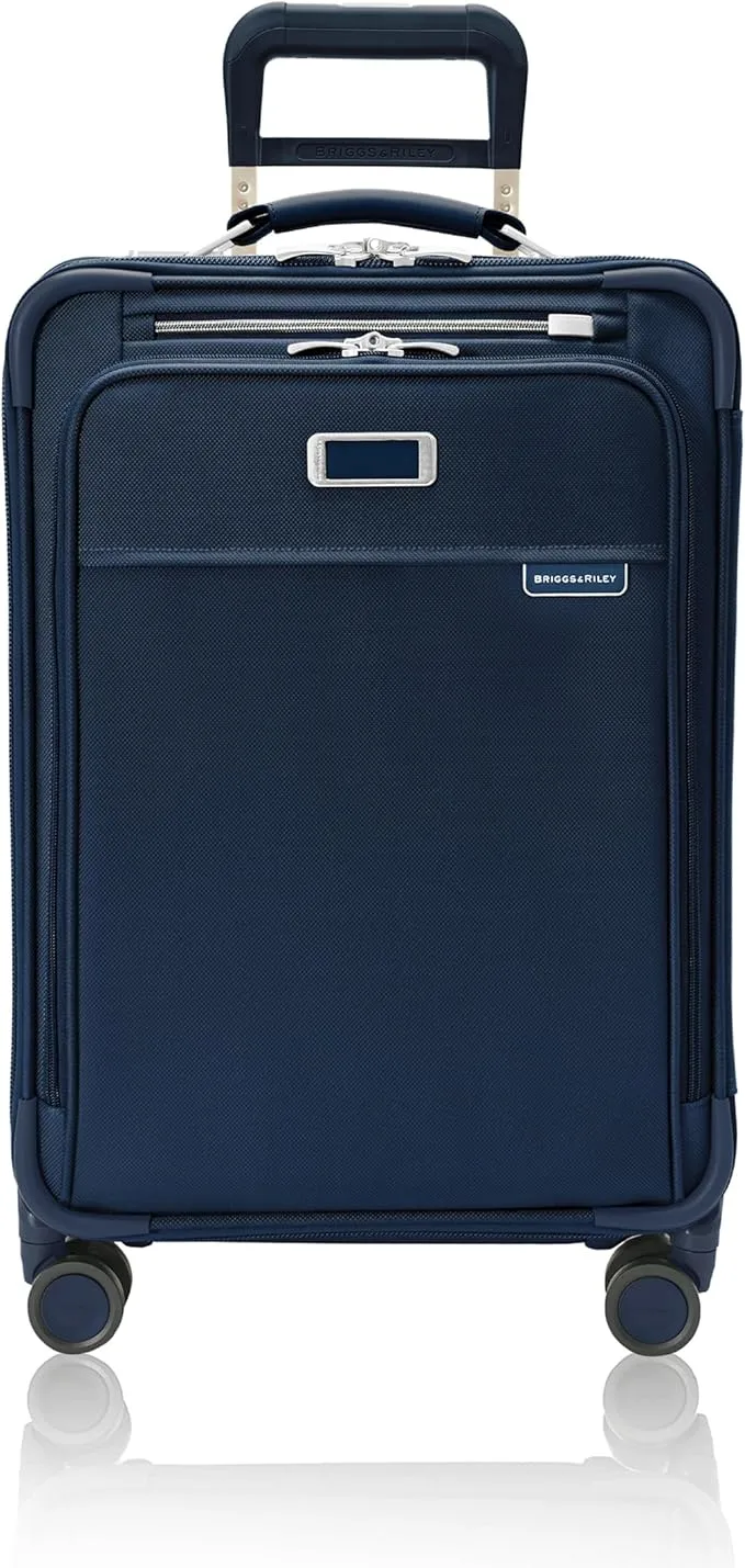 Briggs & Riley 22 Spinner: Premium Pick